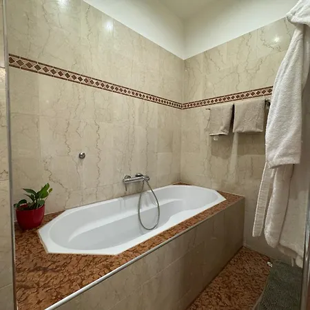 Versace Luxury * Budapešť