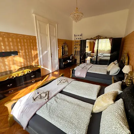 Versace Luxury * Budapešť