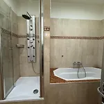 Versace Luxury Lägenhet Budapest