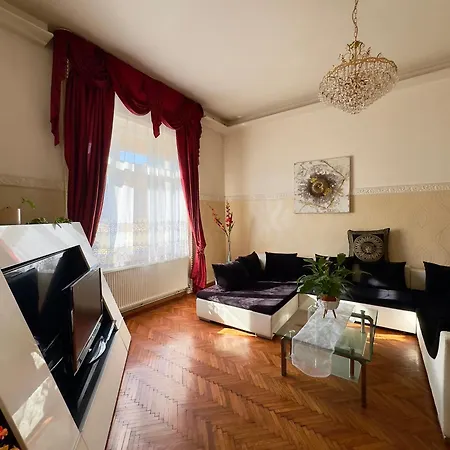 Versace Luxury Apartment *